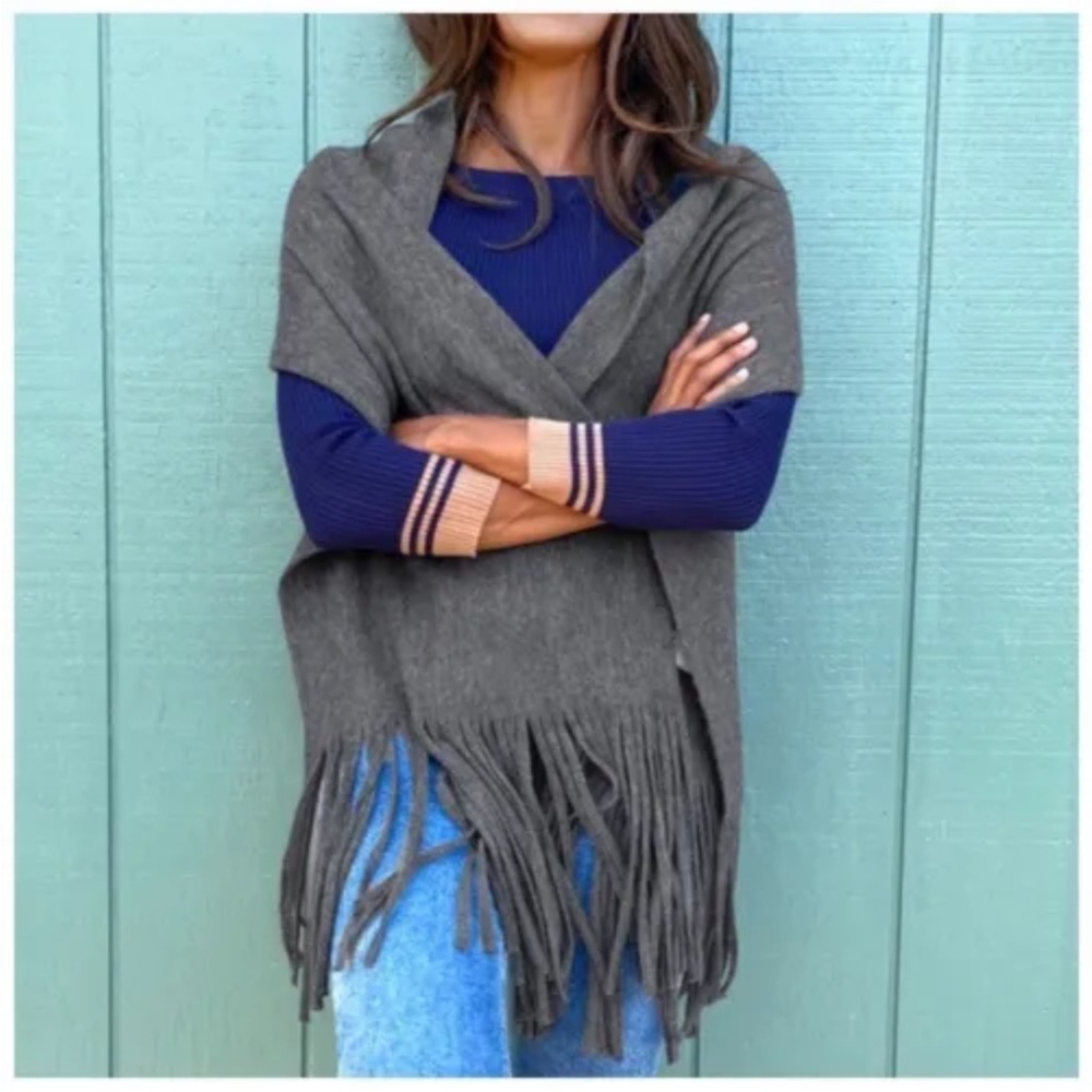 NWT Lucky Brand Charcoal Gray Soft Wide Winter Scarf Fringe Long